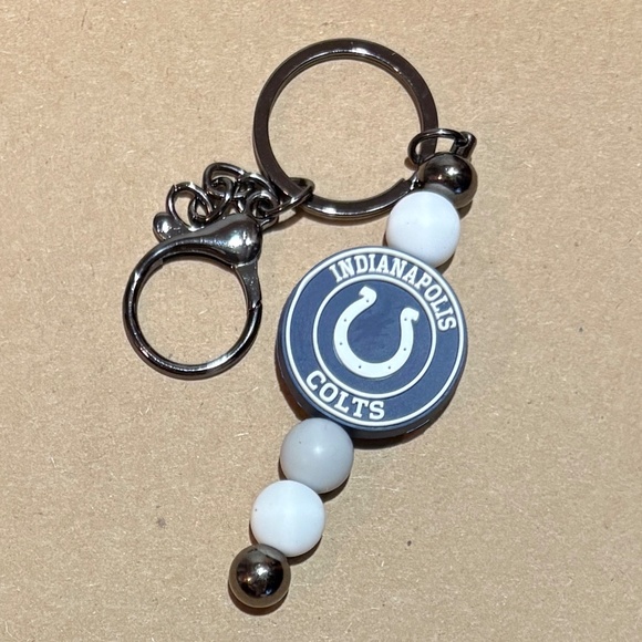 Silicone Bead Keychain - Indianapolis Colts - Picture 1 of 2